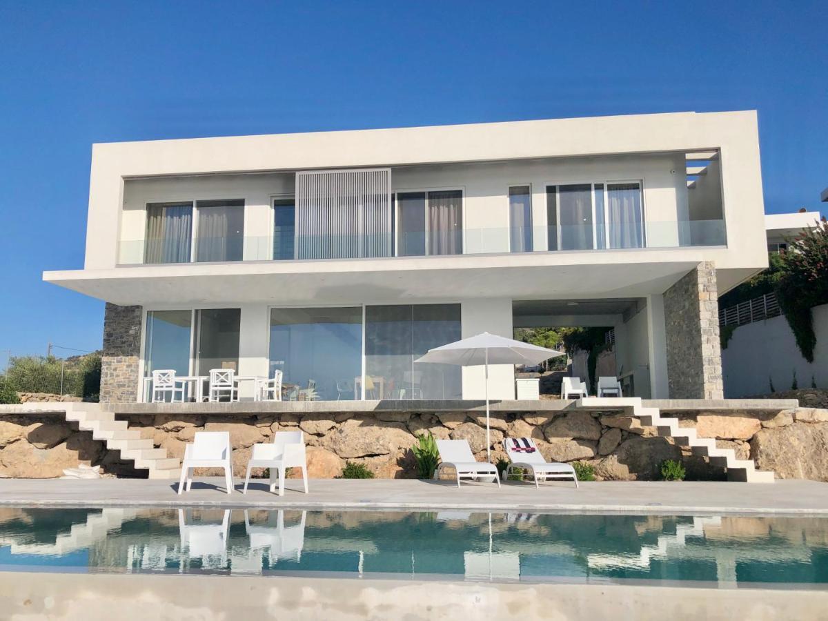 Kuro Beach House - Oceanfront Luxury & 25M Pool Achlia Exterior photo