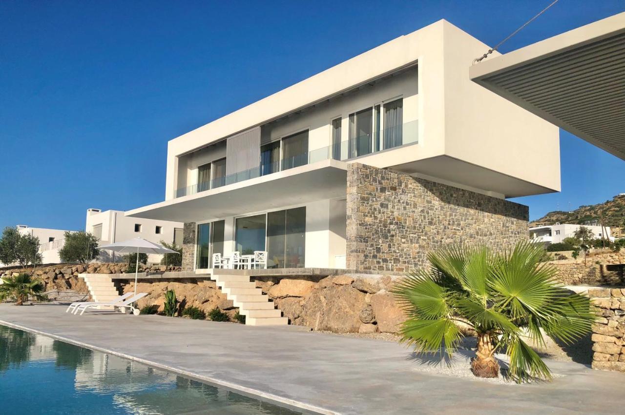Kuro Beach House - Oceanfront Luxury & 25M Pool Achlia Exterior photo