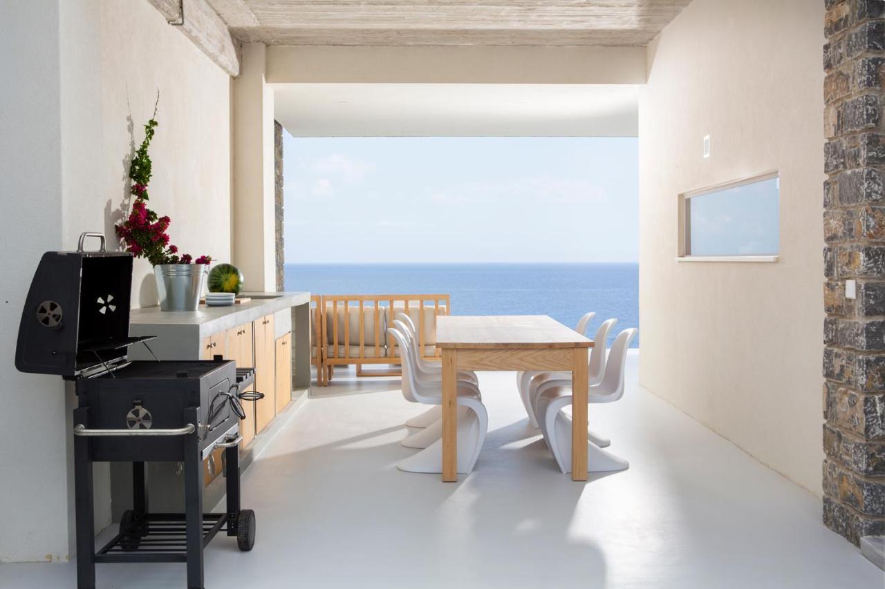 Kuro Beach House - Oceanfront Luxury & 25M Pool Achlia Exterior photo